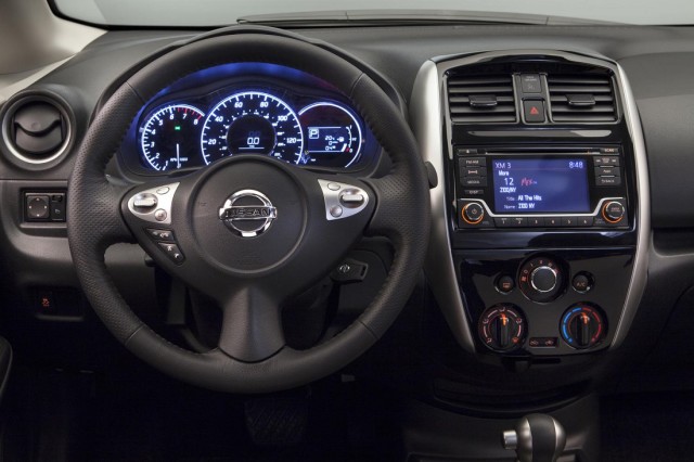 2015 Nissan Versa Note SR (1).jpg